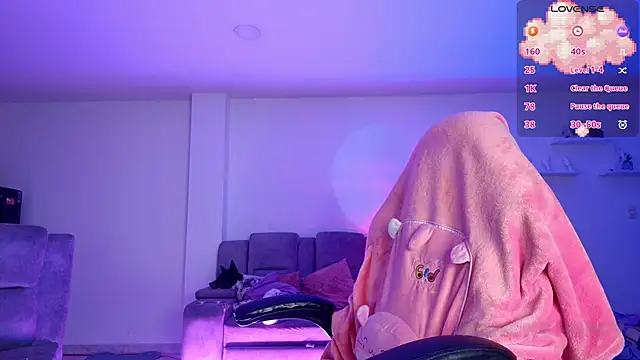 TiffanyBela online show from 3, 10, 2025