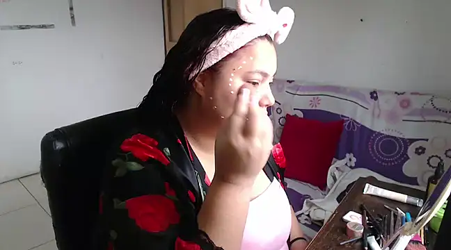 Snapshot of girl_milk2 chatting on 23, 2, 2025 girl milk2 online show from 23, 2, 2025