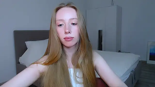 Snapshot of Luna_insniity chatting on 8, 12, 2024 Luna insniity online show from 8, 12, 2024