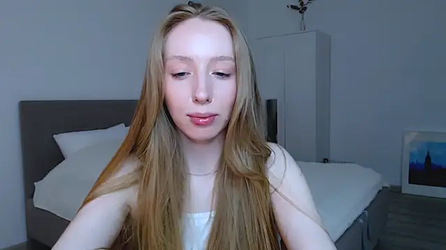 Snapshot of Luna_insniity chatting on 6, 2, 2025 Luna insniity online show from 6, 2, 2025