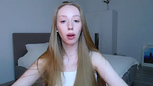 Snapshot of Luna_insniity chatting on 22, 2, 2025 Luna insniity online show from 22, 2, 2025