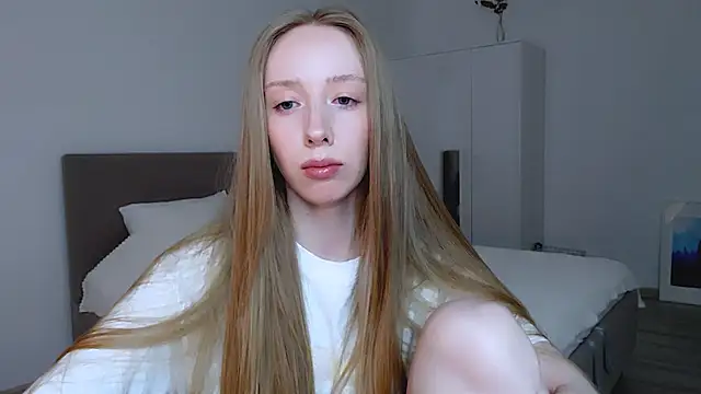 Snapshot of Luna_insniity chatting on 27, 2, 2025 Luna insniity online show from 27, 2, 2025
