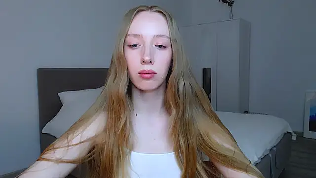 Snapshot of Luna_insniity chatting on 9, 3, 2025 Luna insniity online show from 9, 3, 2025