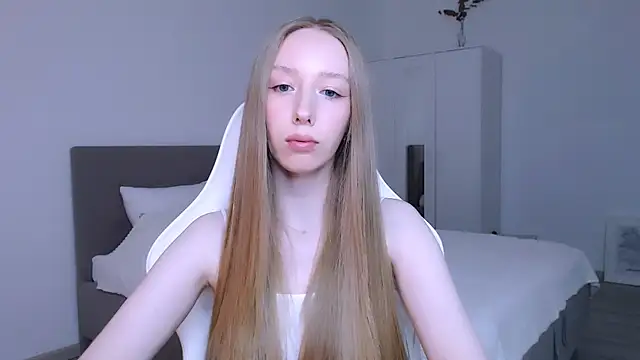 Snapshot of Luna_insniity chatting on 20, 11, 2025 Luna insniity online show from 20, 11, 2025