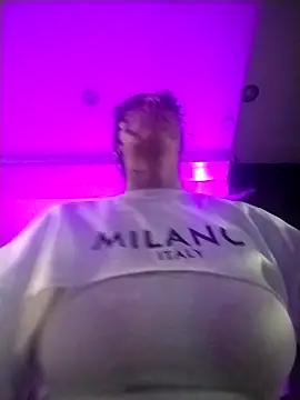 Hotasiansensation online show from 17, 12, 2025