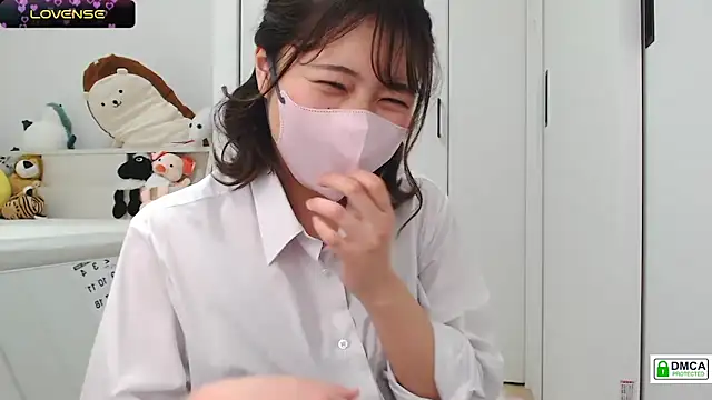 Snapshot of SUZU_ chatting on 15, 1, 2025 SUZU online show from 15, 1, 2025
