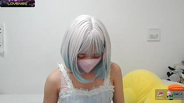 Snapshot of SUZU_ chatting on 27, 1, 2025 SUZU online show from 27, 1, 2025