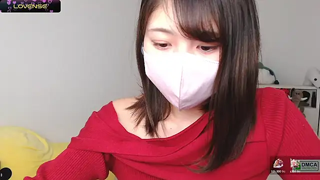 Snapshot of SUZU_ chatting on 10, 2, 2025 SUZU online show from 10, 2, 2025