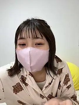 Snapshot of SUZU_ chatting on 9, 3, 2025 SUZU online show from 9, 3, 2025