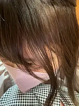 Snapshot of SUZU_ chatting on 18, 3, 2025 SUZU online show from 18, 3, 2025