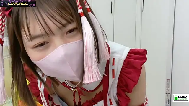 Snapshot of SUZU_ chatting on 21, 3, 2025 SUZU online show from 21, 3, 2025