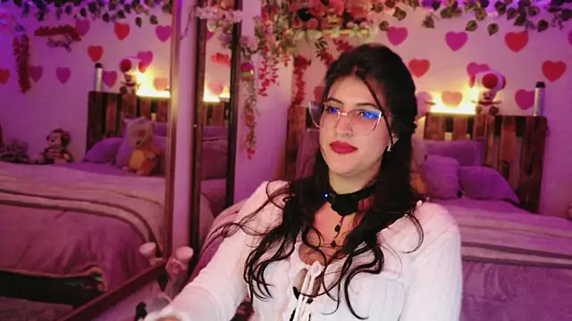Snapshot of azahar__ziiz chatting on 22, 4, 2026 azahar ziiz online show from 22, 4, 2026