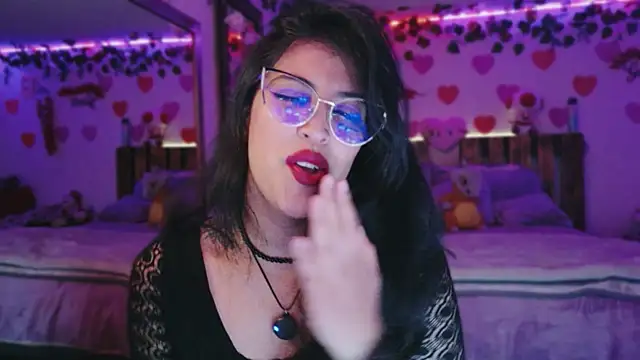 Snapshot of azahar__ziiz chatting on 29, 4, 2026 azahar ziiz online show from 29, 4, 2026