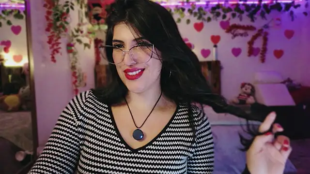 Snapshot of azahar__ziiz chatting on 3, 7, 2026 azahar ziiz online show from 3, 7, 2026