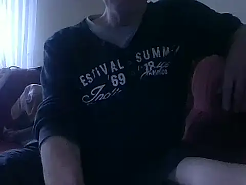 Snapshot of HornyRalfi55 chatting on 6, 12, 2024 HornyRalfi55 online show from 6, 12, 2024