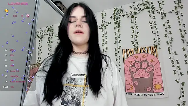 Snapshot of SelenaCute chatting on 11, 2, 2025 SelenaCute online show from 11, 2, 2025