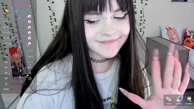 Snapshot of SelenaCute chatting on 25, 2, 2025 SelenaCute online show from 25, 2, 2025