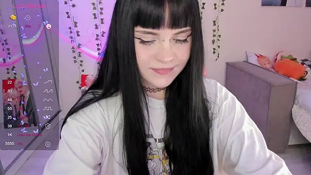 Snapshot of SelenaCute chatting on 12, 3, 2025 SelenaCute online show from 12, 3, 2025