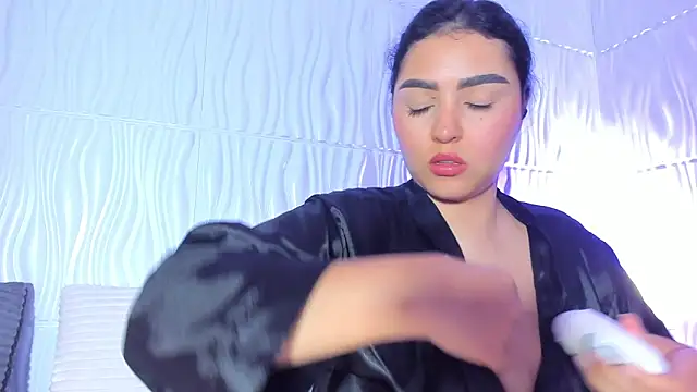 Snapshot of Abby__colins chatting on 24, 4, 2026 Abby colins online show from 24, 4, 2026