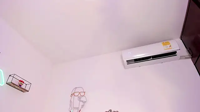 eileen tanihara online show from 30, 1, 2025