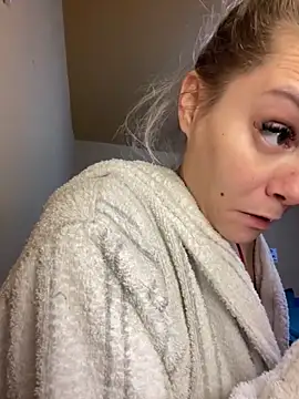 Snapshot of Tasty_Shape chatting on 13, 11, 2025 Tasty Shape online show from 13, 11, 2025