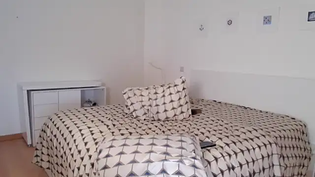 SexyandMarried1 online show from 24, 2, 2025