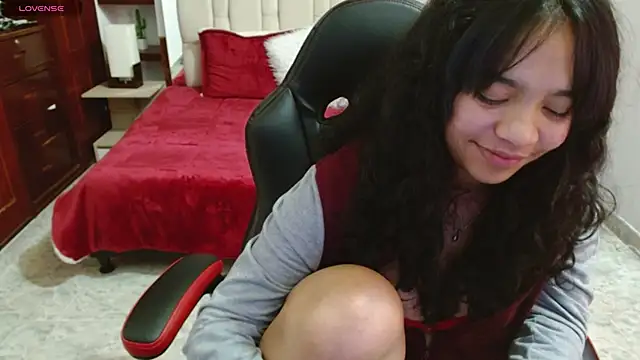 laureentt  online show from 20, 2, 2025