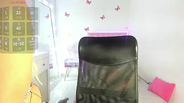 Snapshot of Celeste__sweetx chatting on 8, 1, 2026 Celeste sweetx online show from 8, 1, 2026