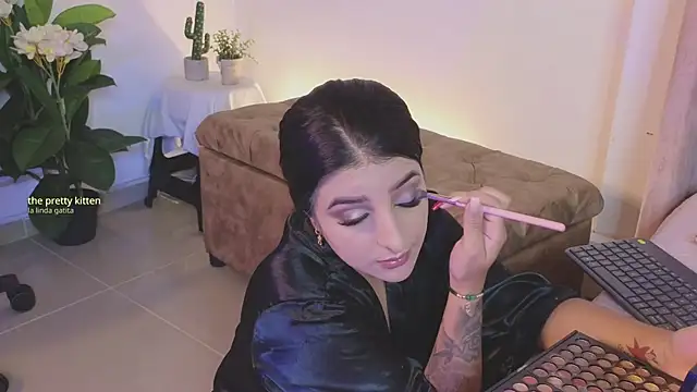  Linoshka 1 online show from 13, 2, 2026