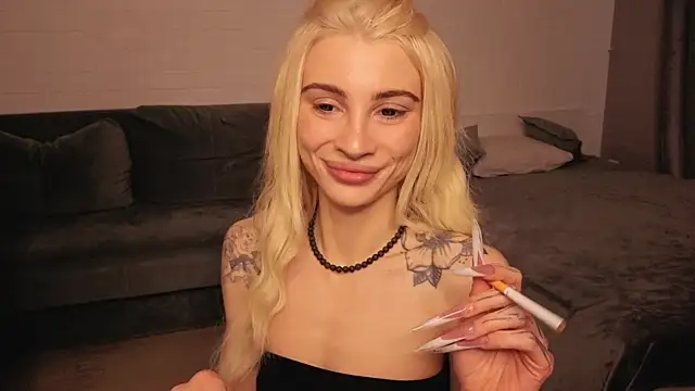 Snapshot of Ashley-Urban chatting on 31, 10, 2025 Ashley-Urban online show from 31, 10, 2025