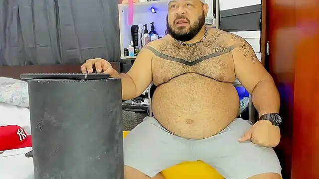 Snapshot of Latino_bigcock chatting on 21, 3, 2025 Latino bigcock online show from 21, 3, 2025
