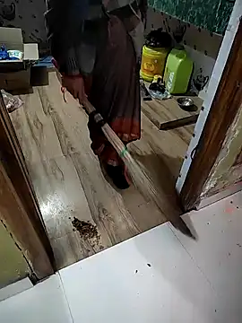 Snapshot of COUPLLE_VILLAGE chatting on 6, 1, 2025 COUPLLE VILLAGE online show from 6, 1, 2025