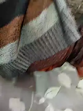 Snapshot of COUPLLE_VILLAGE chatting on 8, 1, 2025 COUPLLE VILLAGE online show from 8, 1, 2025