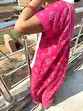 Snapshot of COUPLLE_VILLAGE chatting on 4, 2, 2025 COUPLLE VILLAGE online show from 4, 2, 2025