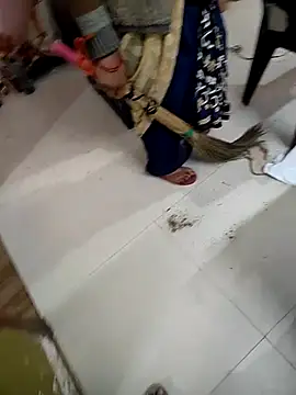 Snapshot of COUPLLE_VILLAGE chatting on 17, 2, 2025 COUPLLE VILLAGE online show from 17, 2, 2025