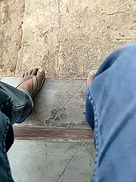 Snapshot of COUPLLE_VILLAGE chatting on 8, 3, 2025 COUPLLE VILLAGE online show from 8, 3, 2025