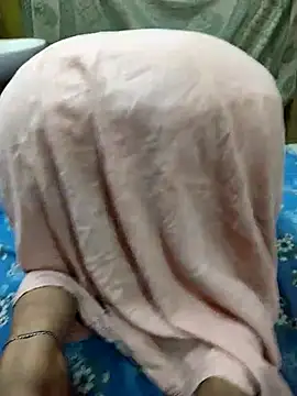 Snapshot of COUPLLE_VILLAGE chatting on 10, 3, 2025 COUPLLE VILLAGE online show from 10, 3, 2025