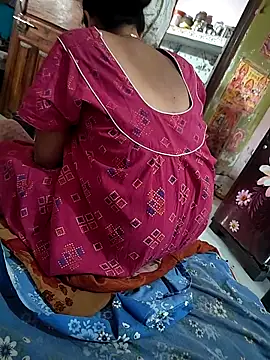 Snapshot of COUPLLE_VILLAGE chatting on 18, 3, 2025 COUPLLE VILLAGE online show from 18, 3, 2025