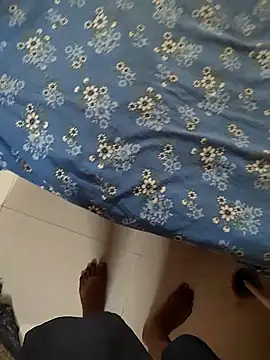 Snapshot of COUPLLE_VILLAGE chatting on 9, 9, 2025 COUPLLE VILLAGE online show from 9, 9, 2025