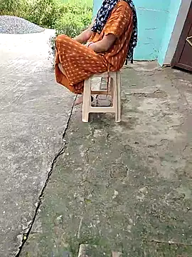 Snapshot of COUPLLE_VILLAGE chatting on 6, 10, 2025 COUPLLE VILLAGE online show from 6, 10, 2025