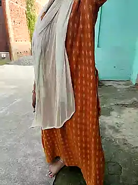 Snapshot of COUPLLE_VILLAGE chatting on 25, 10, 2025 COUPLLE VILLAGE online show from 25, 10, 2025