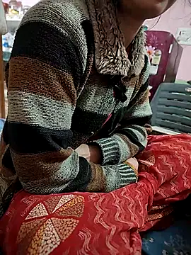 COUPLLE VILLAGE online show from 31, 1, 2026