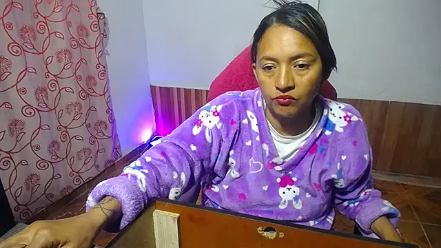 Snapshot of daleska_ayala_1 chatting on 22, 2, 2025 daleska ayala 1 online show from 22, 2, 2025