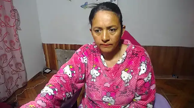 Snapshot of daleska_ayala_1 chatting on 7, 3, 2025 daleska ayala 1 online show from 7, 3, 2025