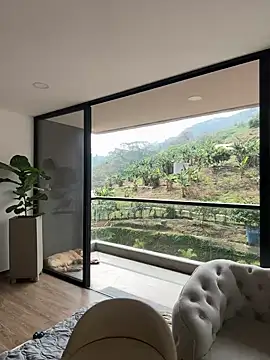 Snapshot of Helenbronwx chatting on 2, 2, 2025 Helenbronwx online show from 2, 2, 2025