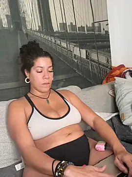 Bigbuttbrooklynn online show from 19, 2, 2025