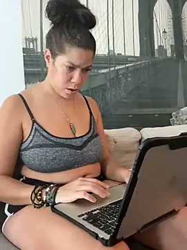 Bigbuttbrooklynn online show from 28, 2, 2025