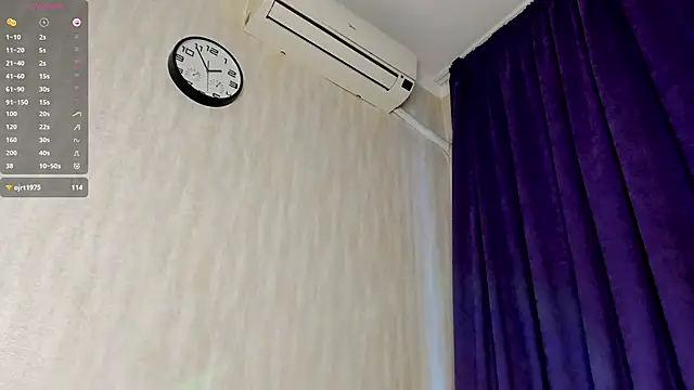 Snapshot of Miss_Kreez chatting on 6, 2, 2025 Miss Kreez online show from 6, 2, 2025