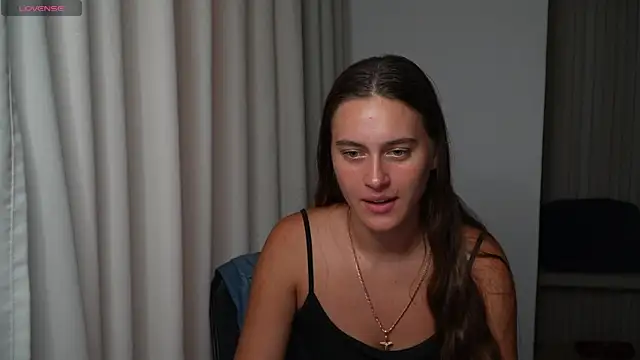 Snapshot of HarleyDeess chatting on 8, 5, 2026 HarleyDeess online show from 8, 5, 2026