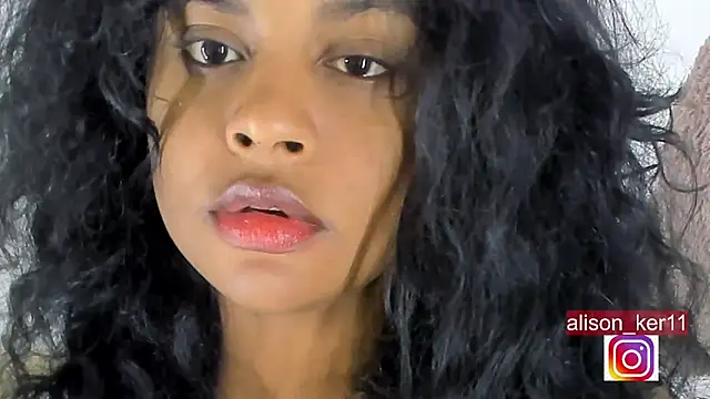 Snapshot of alison-ker3 chatting on 3, 2, 2025 alison-ker3 online show from 3, 2, 2025